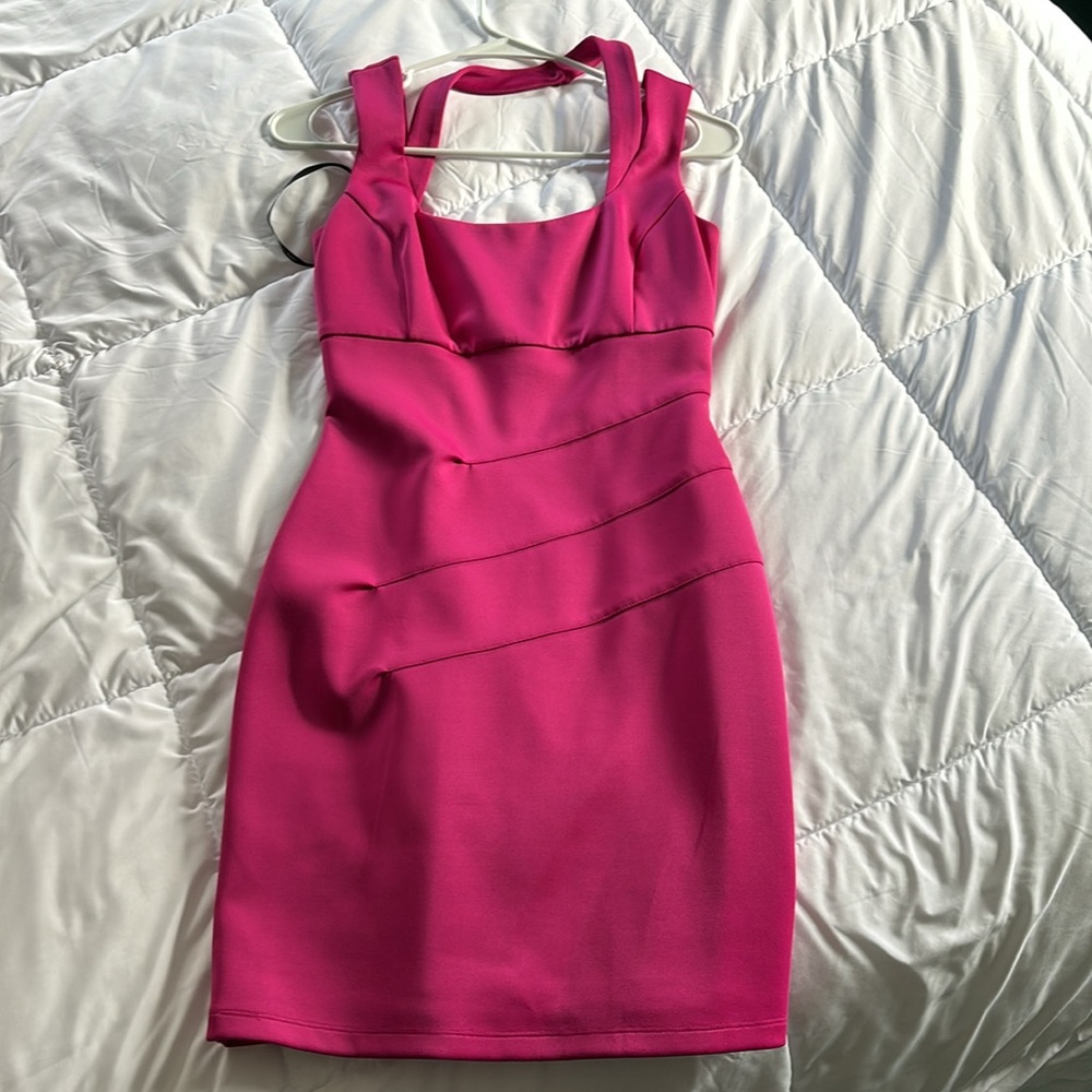 GUESS Los Angeles Pink Scuba Cut-Out Halter Dress Sheath Silhouette